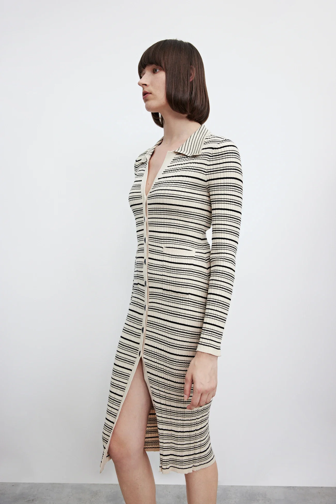 Ethereal  2023  autumn new style of French style skinny treasure dress with striped lapel