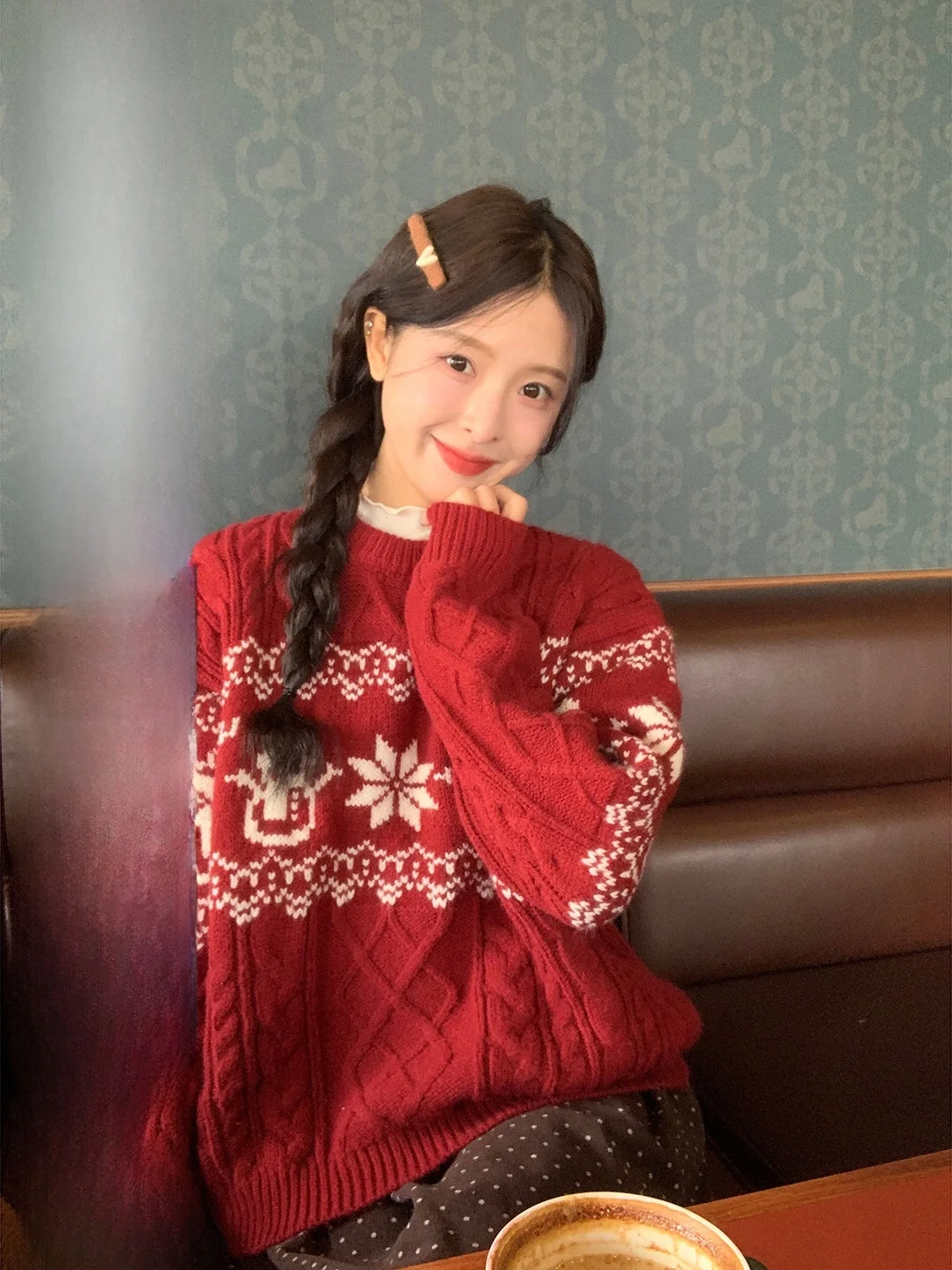 

Красный вязаный свитер женский, модный, с круглым вырезом, свободного кроя, зимний топ, винтажный, создающий уютное настроение, для создания стройного силуэта