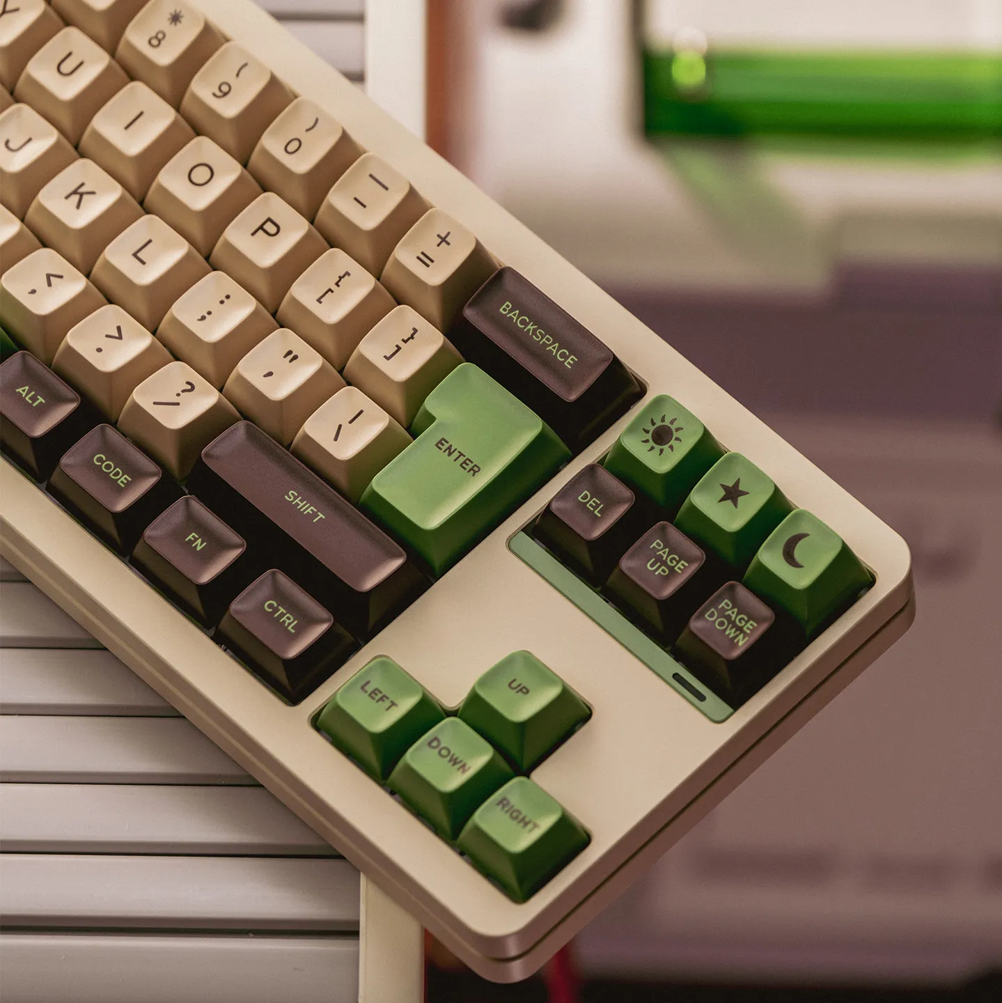 Retro Style ABS Double Shot Keycaps SA Profile Mixed Color Design Ball Keycap Full Kit Compatible with MX Switches 173-key