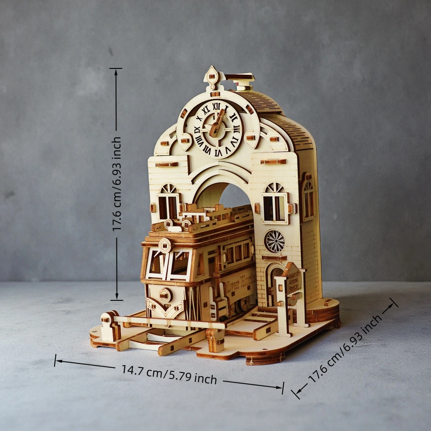 محطة قطار ألغاز خشبية، نموذج محاكاة ستيريو ثلاثي الأبعاد، لعبة تفاعلية لبناء الوالدين والطفل، ديكور إبداعي للمناظر الطبيعية الحضرية