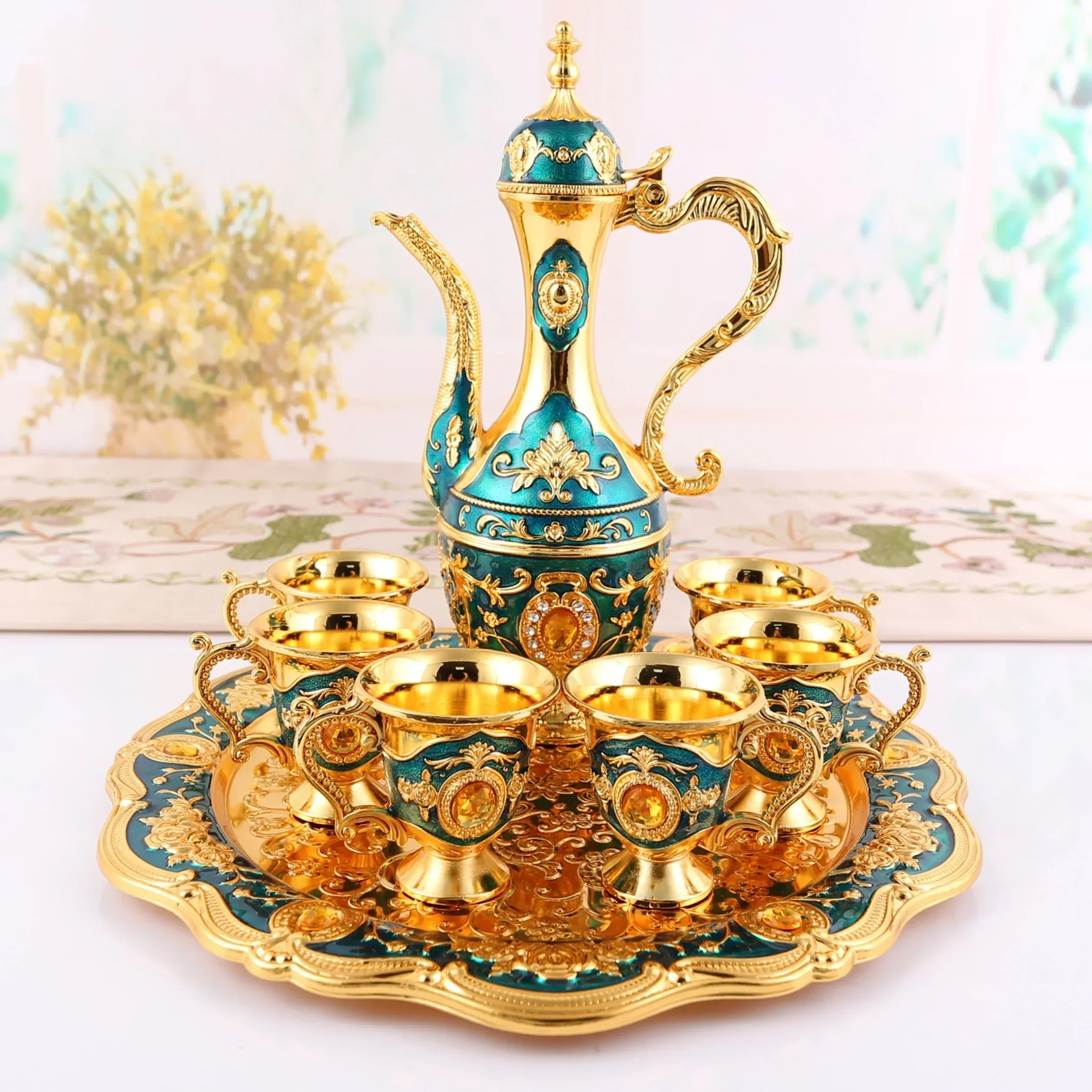 

Vintage Metal Turkish Coffee Pot Set European Style Tea Set 6 Luxury Wine Cups For Serving Tea Zamzam Wine Coffee Cappuccino