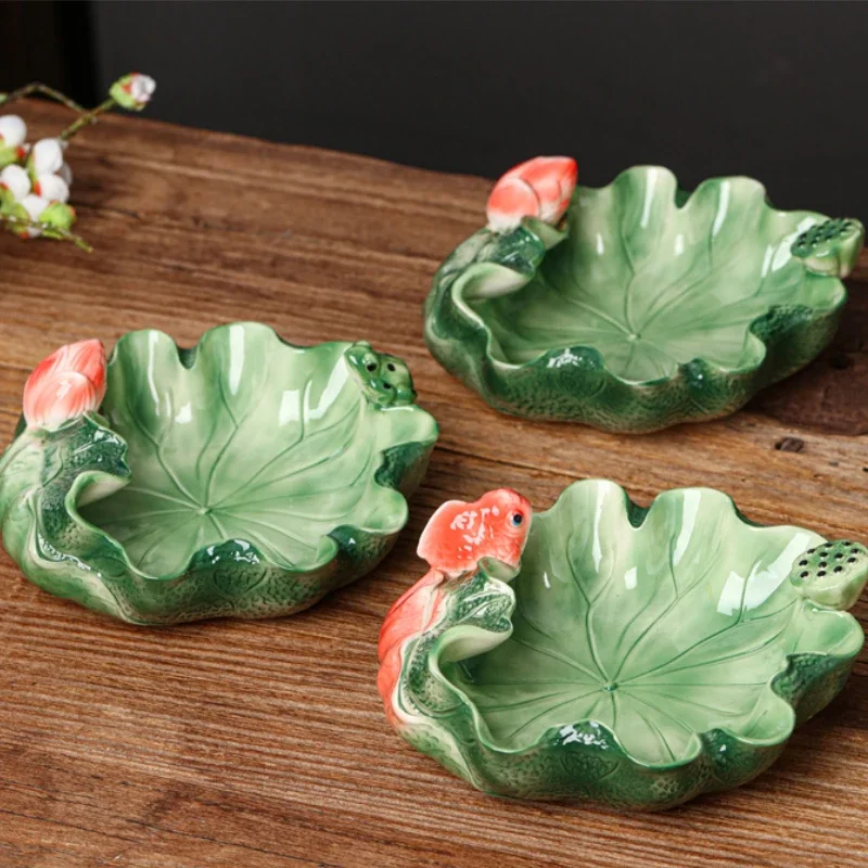 1pc Chinese Ceramic Lotus Leaf Soap Dish Entrance Key Storage Ornament Goldfish Frog Lotus Ashtray Ornament Home Decoration