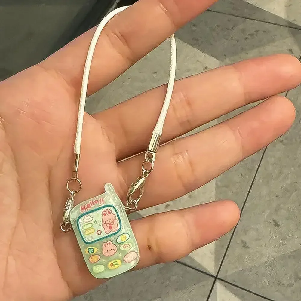 Simpatico mini ornamento per telefono cellulare adatto per mini ciondolo per casa delle bambole Labubu modello cartone animato ciondolo dolce regalo per coppia