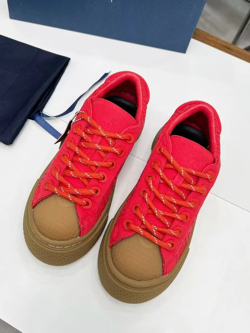 2025, farblich passende Schnür-Board-Schuhe für Damen, Alphabet, lässiges Leder, niedrige, bestickte Sportschuhe für Herren