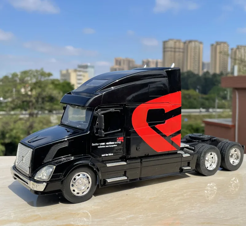 Mała ilość w magazynie 1/32 Specjalna cena Model ciężarówki amerykańskiej z odlewu metalu Kolekcja mebli do ekspozycji Tos dla dzieci