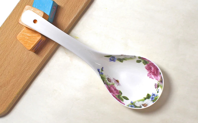 Colher de cozinha de china de osso fino real, colher de sopa de arroz chinês, colher de mão longa cerâmica para servir o jantar, talheres de porcelana