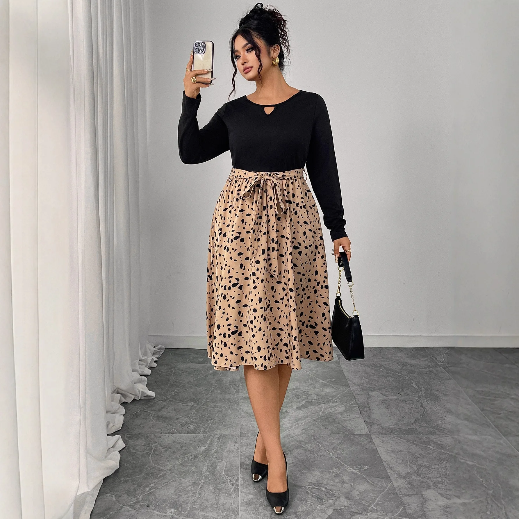 

Women's Plus Size Black Long Sleeve Keyhole Neck Leopard Print Tie Waist Flared Midi Length Casual Daily Fashion Dress