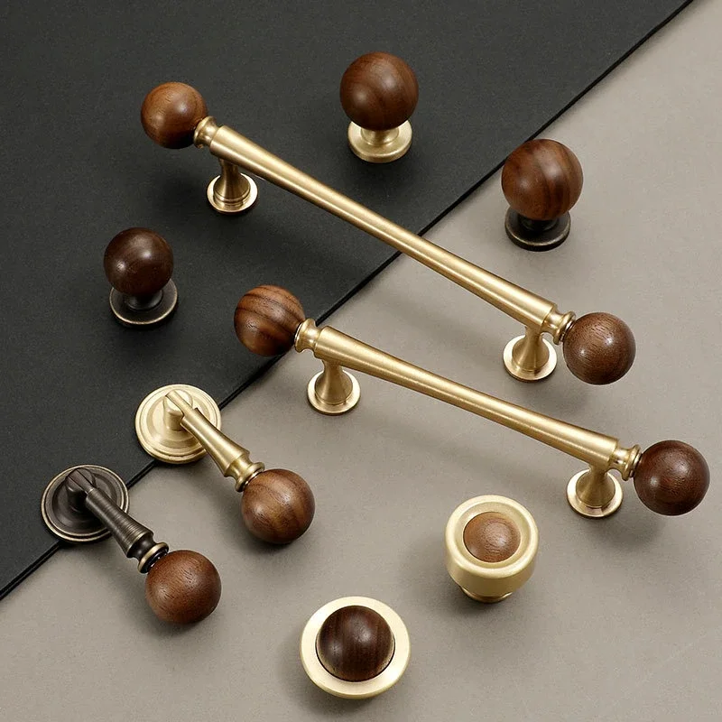 YM Luxury Walnut Brass Pendant Cabinet Handles Vintage European Wardrobe Kitchen Cupboard Door Knobs Hardware for Furniture