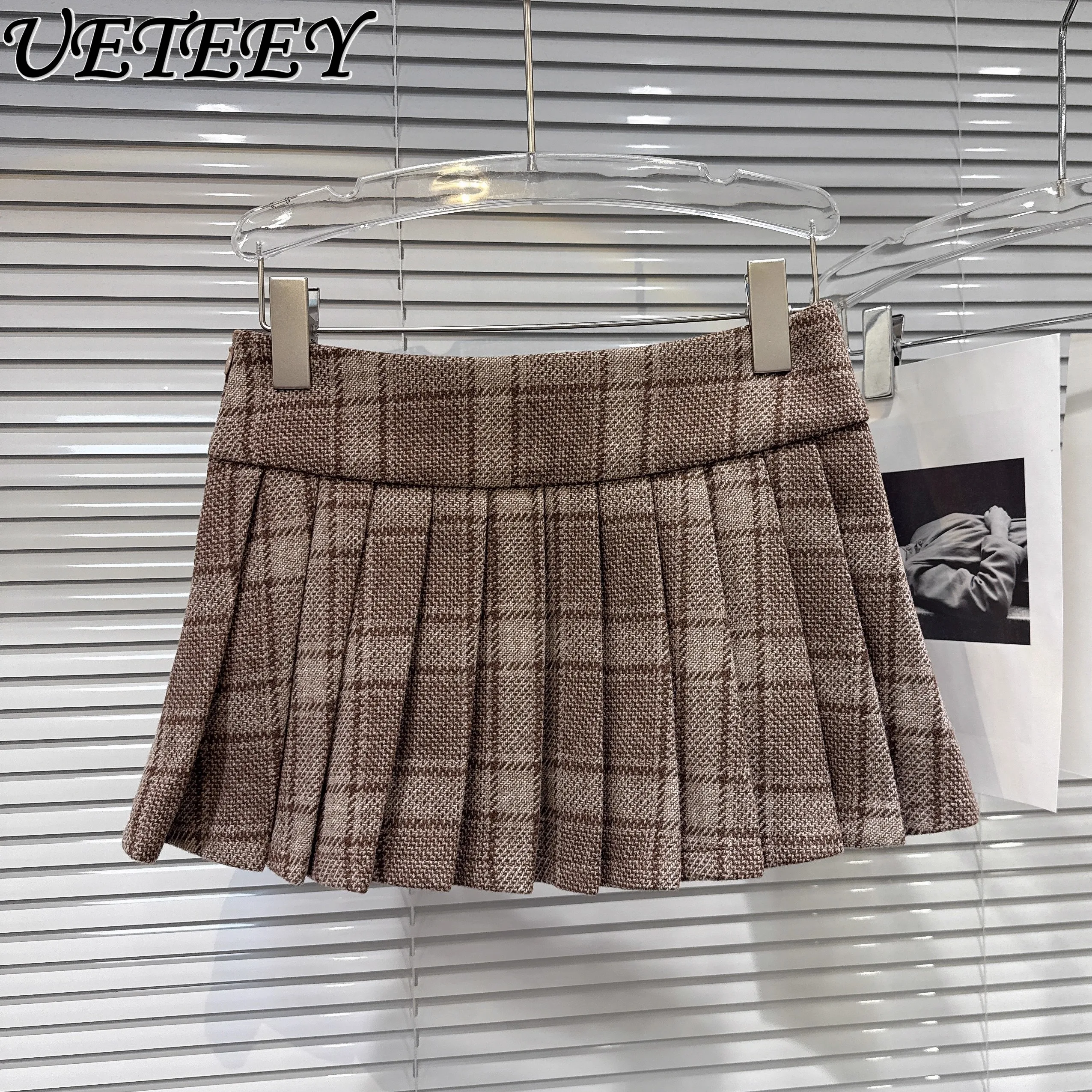 2025 خريف جديد كلية نمط الكاكي منقوشة التنانير النساء موضة المضادة للتعرض الصوفية قصيرة تنورة صغيرة مطوي تنورة للطلاب