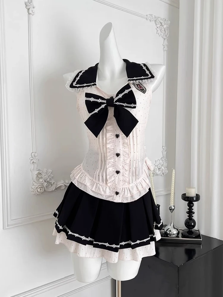 

Лето 2025 г., сладкий топ в горошек с завязками на талии и плиссированной юбкой, комплект из двух предметов для женщин