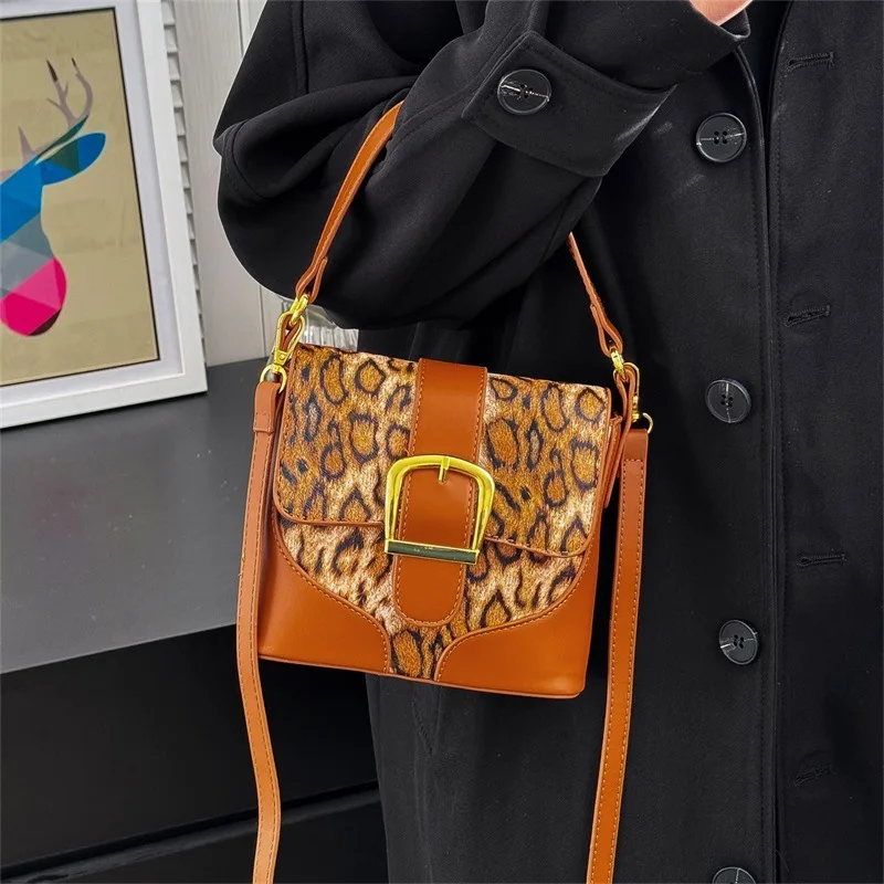 

Fashion Trend Design Bag Women's New Fashion Retro High-end Leopard Print Handbag High-end Single Shoulder Messenger Bag