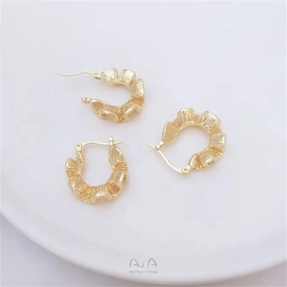 

14K Gold-Color Three-dimensional Pleated Lace Earrings Fashionable Niche Light Luxury Ins Wave Texture Earrings E300