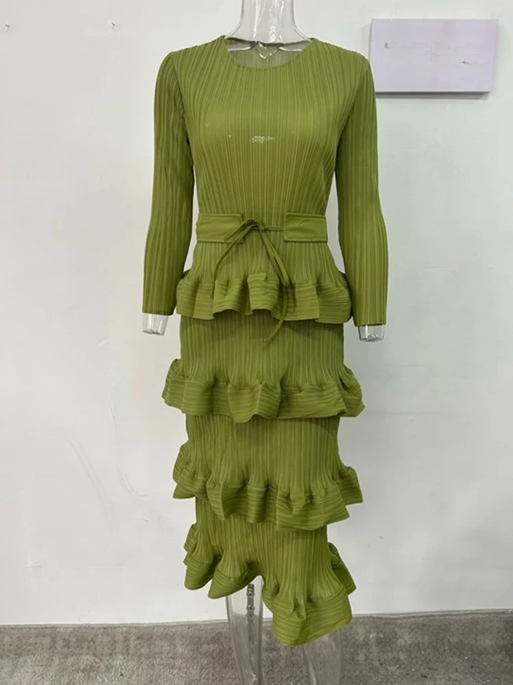 Miyake 2025 ฤดูร้อนใหม่แฟชั่นสบายๆออกแบบกระโปรง Ruffles รอบคอสีทึบแขนยาวผู้หญิงชุด