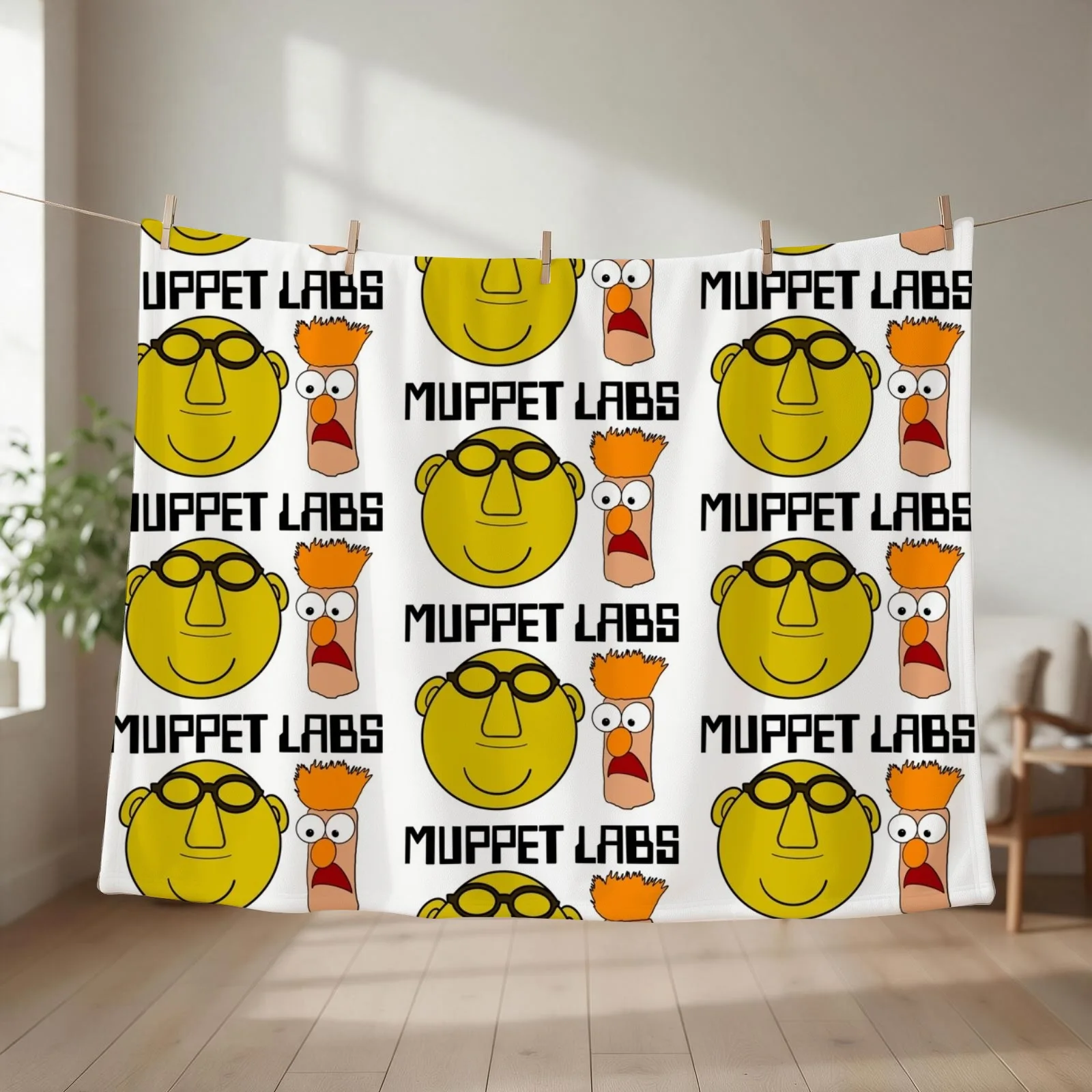 The Muppets - Dr. Bunsen Honeydew & Beaker Muppet Labs Throw Blanket couch cozy soft plush fuzzy picnic outdoor blanket