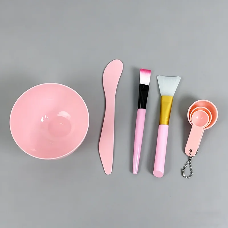 مجموعة أوعية خلط قناع الوجه السيليكون مكونة من 7 قطع مع فرش ناعمة مجموعة أدوات الوجه DIY للأقنعة المنزلية وأدوات العناية بالجمال