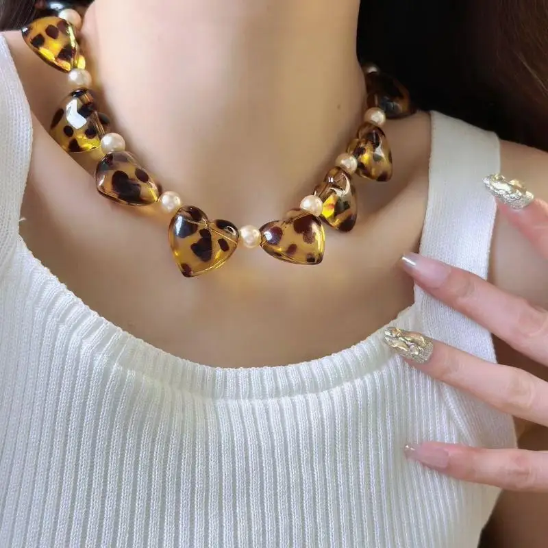 خمر القلب ليوبارد طباعة قلادة للنساء مثير Y2K زهرة اللؤلؤ المختنق الأزياء والمجوهرات البوهيمي سحر هدية #4