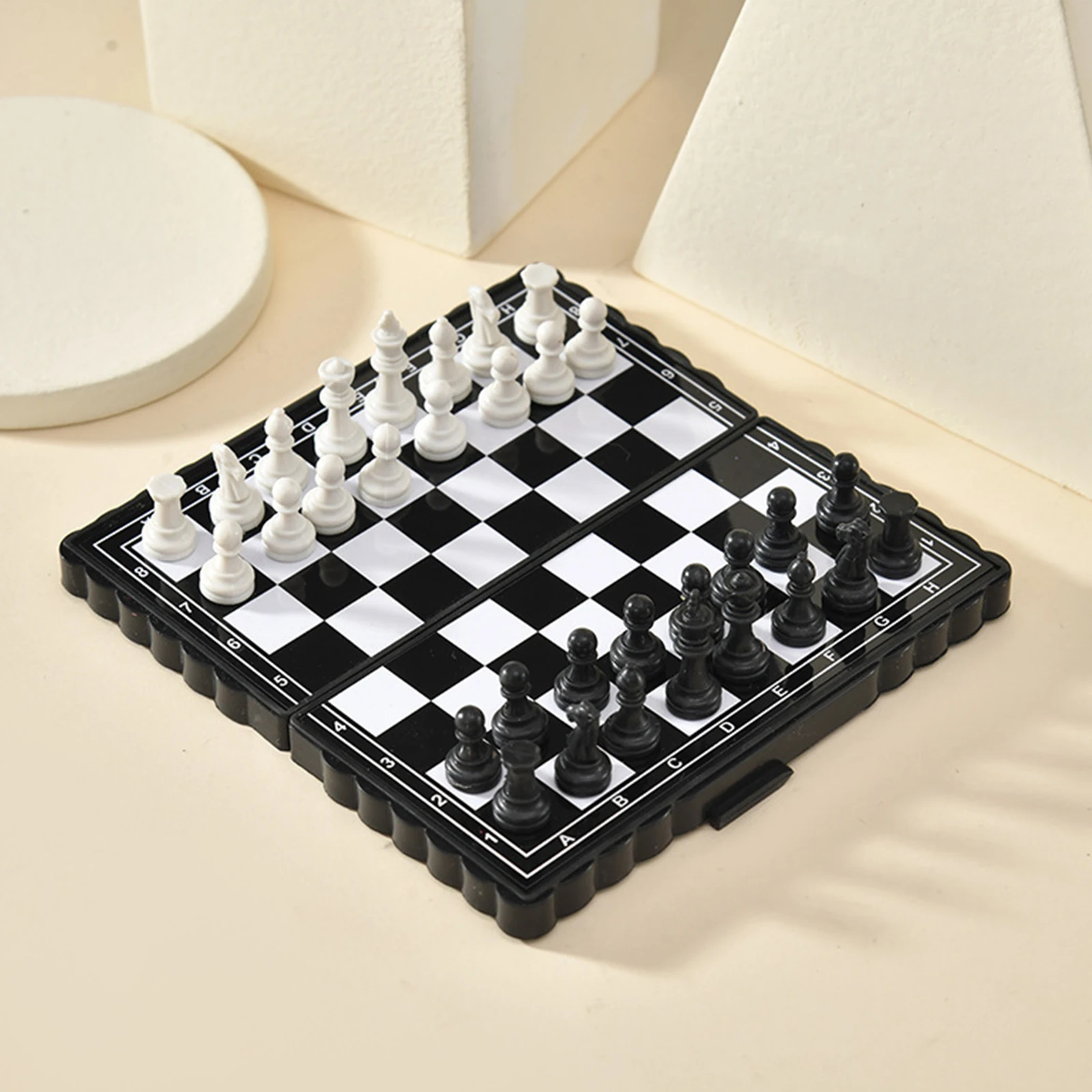 Juego de Ajedrez Magnético Por - Magnetic Travel Chess reseña y precio