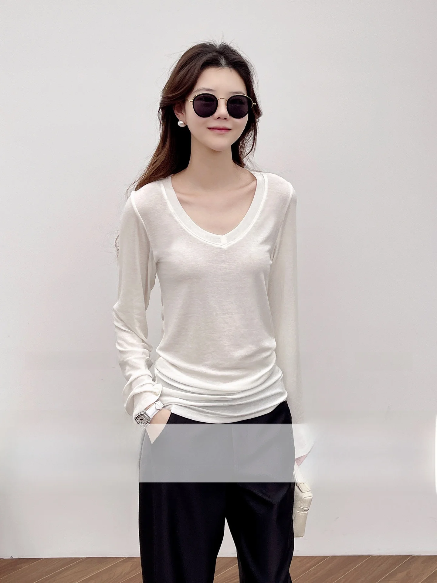 

Soft V-ne Long Sve T-irt Women's Slim Fit Casual Sle Korean Faion Rell Wool Blend Staable Top Breathable