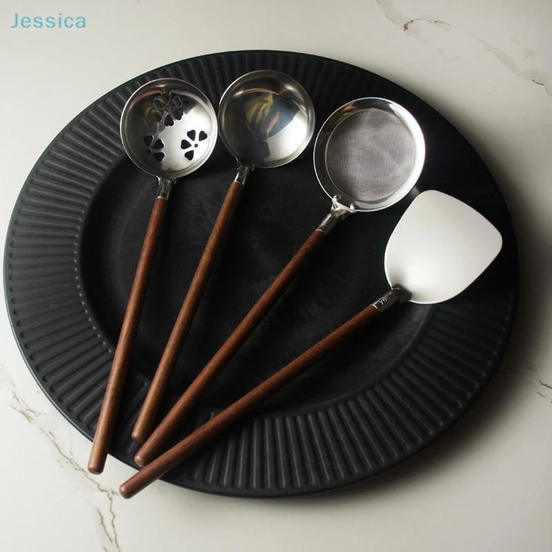 

♥Wooden Handle Soup Spoon Stainless Steel Mini Strainer Spoon Spatula Hot Pot Ladle Tableware Colander Cooking Tools