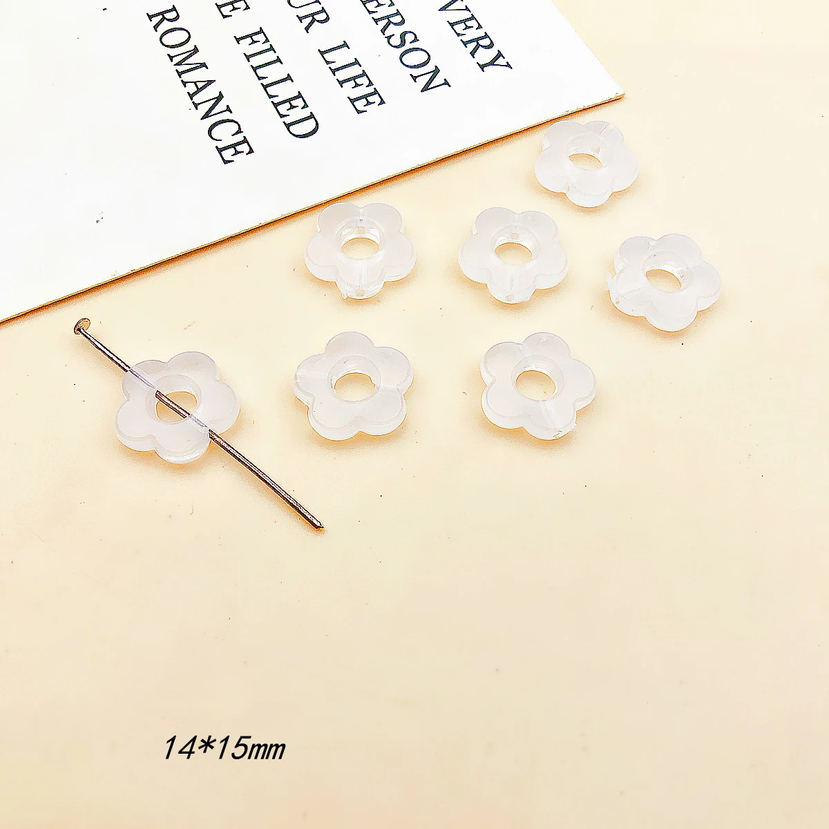 10Pcs Straight Hole Hollow Resin Flower Simple and Versatile DIY Bracelet Necklace Pendant Earrings Material Accessories