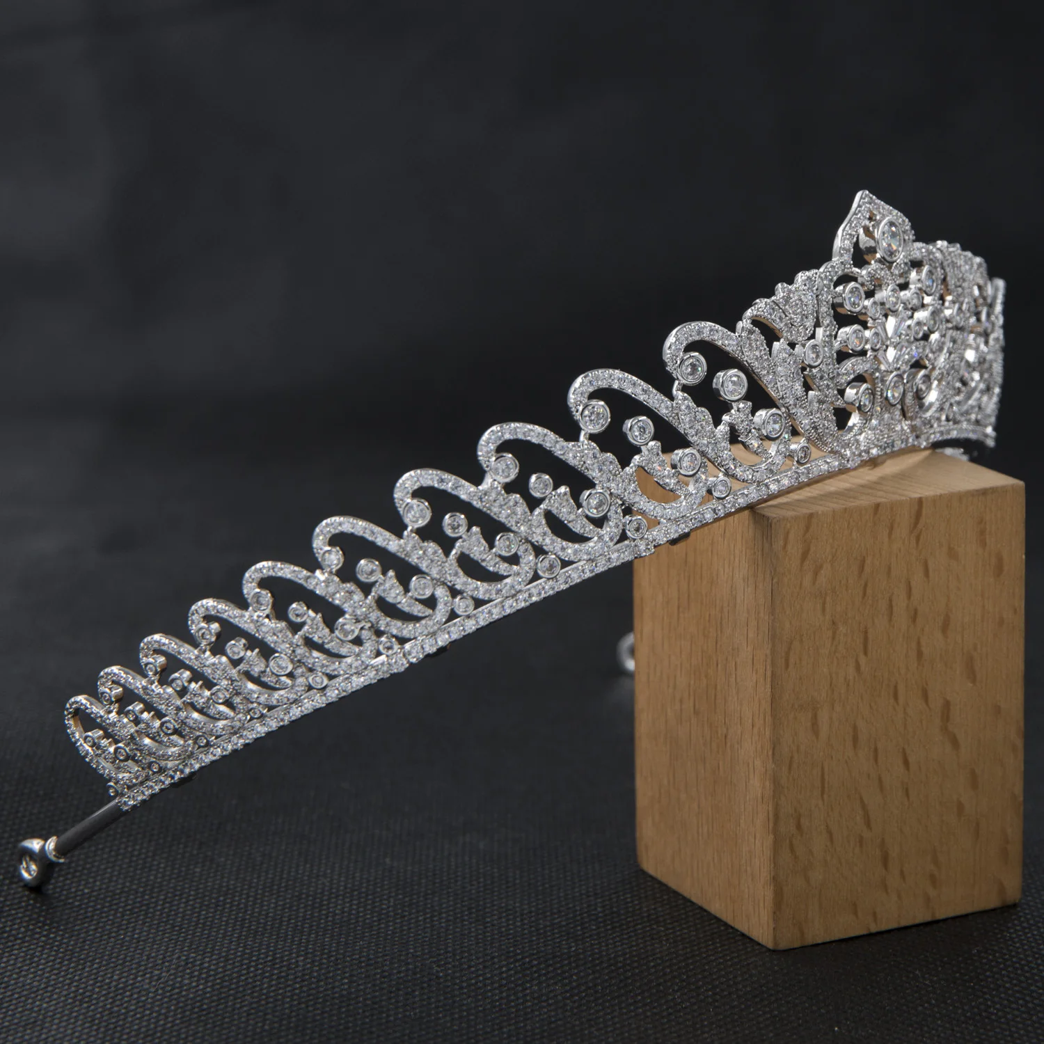 مجوهرات الزفاف الفاخرة الشعر كريستال التيجان الإكليل للنساء فستان حفلة عشاء الزركون التيجان اكسسوارات الزفاف CH10475 #5