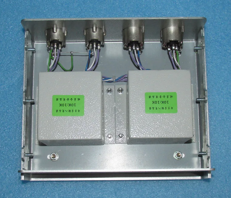 Broadband balanced input and output 10K: 10K audio transformer enhances the effect of a sharp tool with warm and good sound