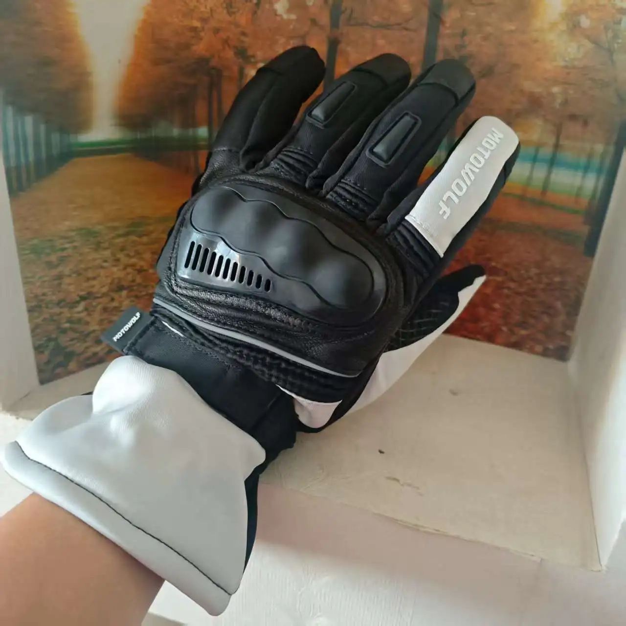 

Motowolf Winter Motorcycle Thermal Riding Gloves Men Waterproof Biker Fleece Windproof Motocross Glove Leather Moto Equipment