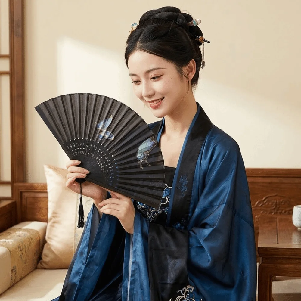 Ancient Style Ink Dan Qing Folding Fan Butterfly Pattern Portable Hand Cranked Fan New Chinese with Tassels Decorative Fan