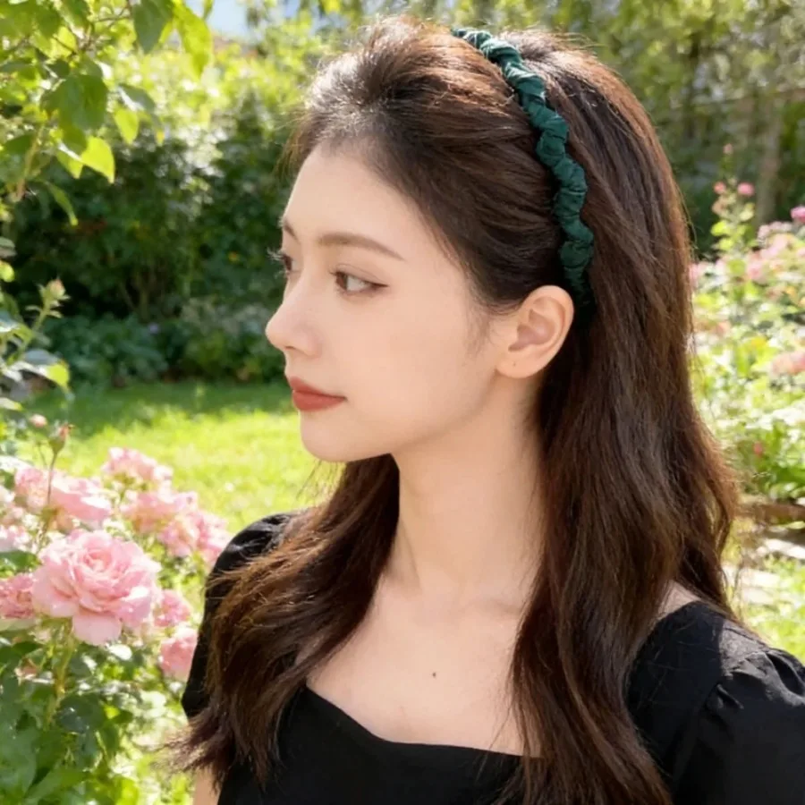 High Bun Headband Anti-Slip Flyaway Hair Styling Headband Not Easy to Deform Hair Accessory - Image 3