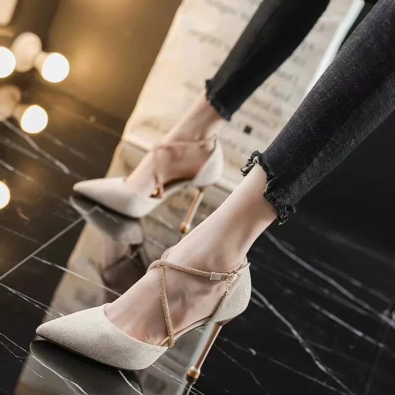 Nuove donne estive Sexy tacchi a spillo décolleté moda donna scarpe da festa a punta per scarpe nere da sposa Zapatos Mujer