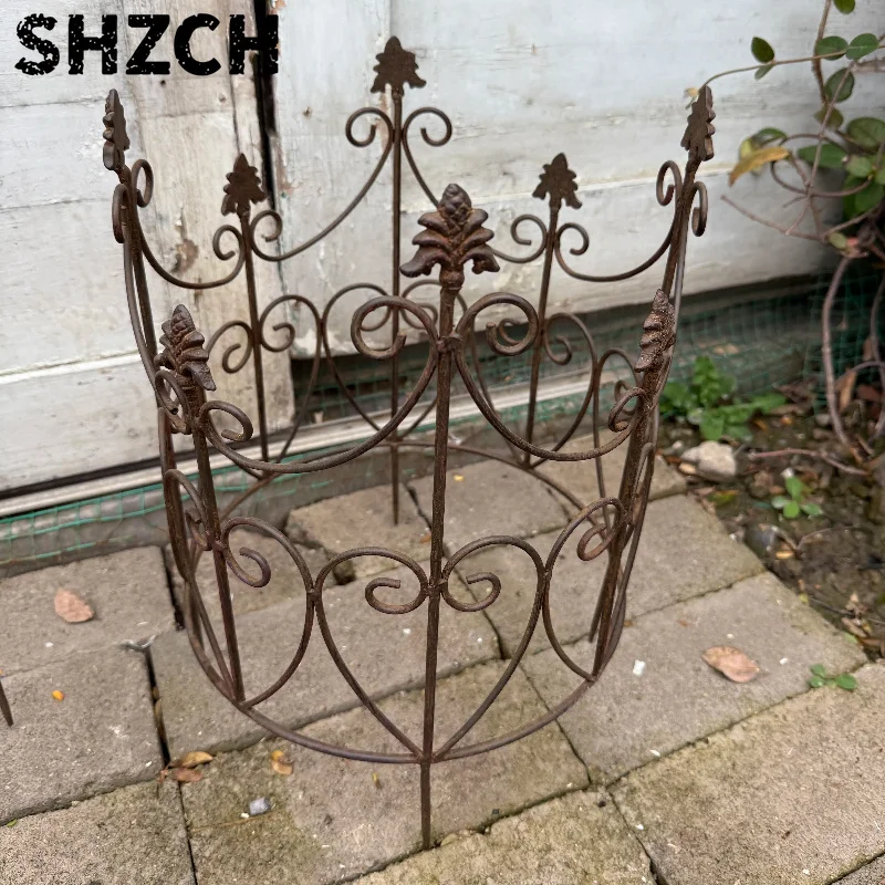 Rustic Garden Fence Make Old Iron Plant Support System for Climbing Vines Flower Bed Decor Border Ground Inserted Garden Trellis