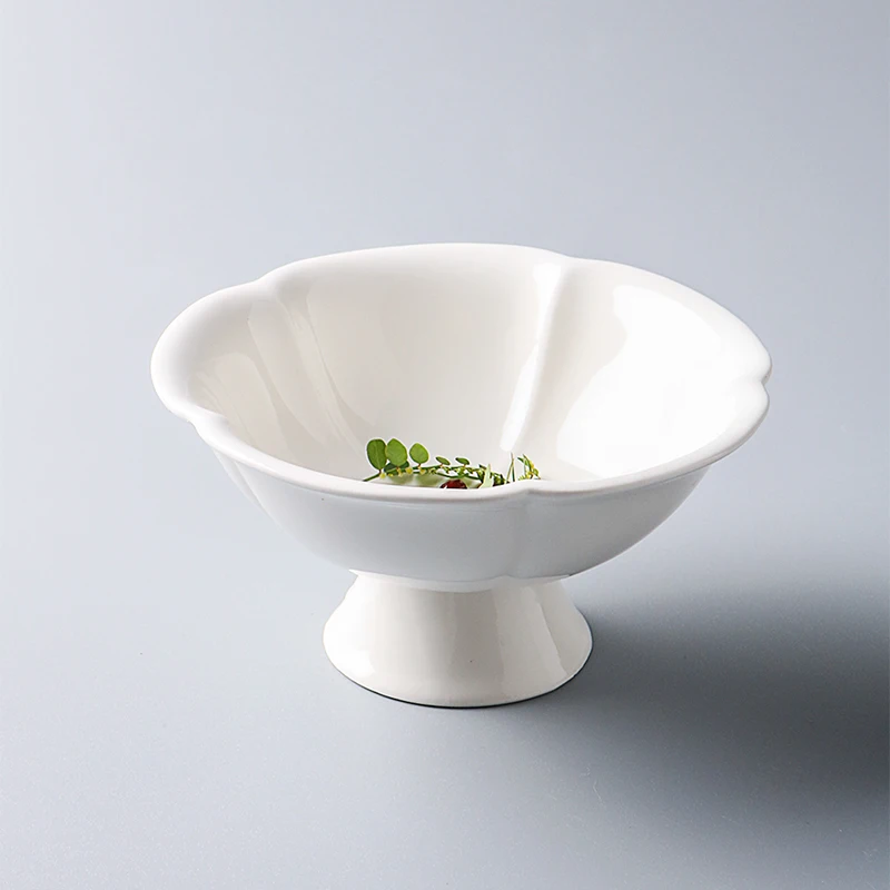 White Ceramic Bowl Solid Floral Shape High-footed Snack Bowl Durable 5Inches Fruit Tablewares Summer Ice Cream Serving Utensil