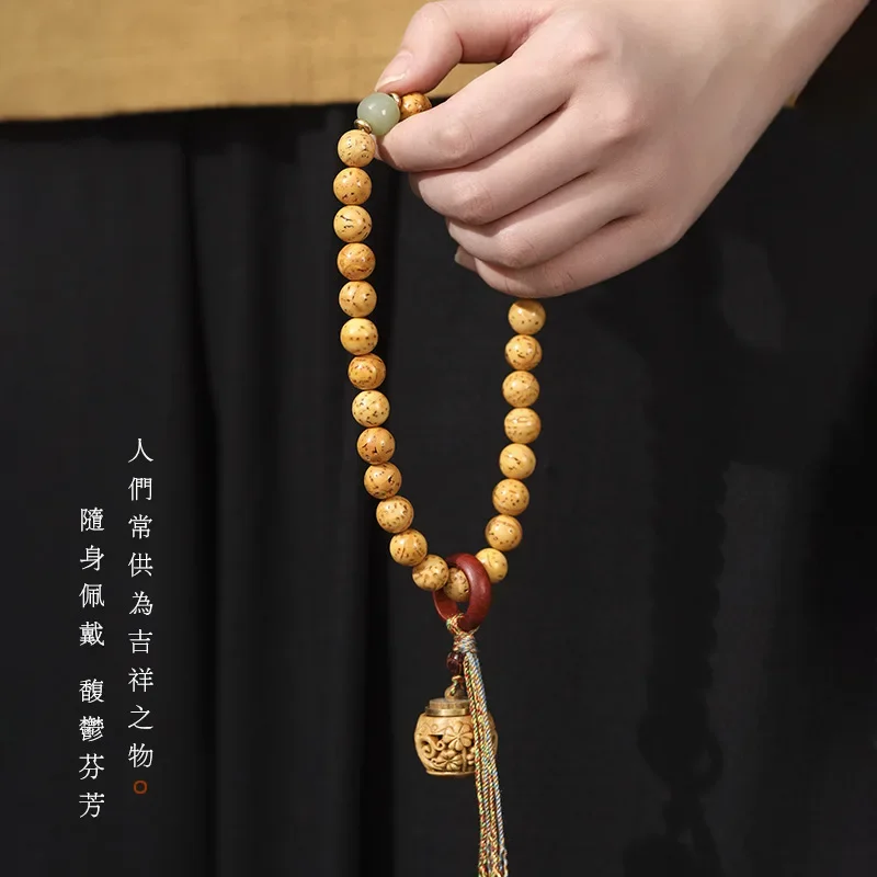 

China-Chic ethnic wind high oil high density longan bodhi hand above playing hand woven rope with green sandalwood sachet