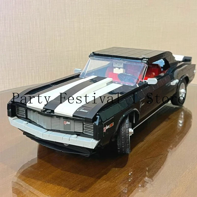 MINISO  1456PCS Retro Muscle Car Z28 Building Blocks 10304 Classic Car City Sports Car Toy Boy Birthday Gift Set