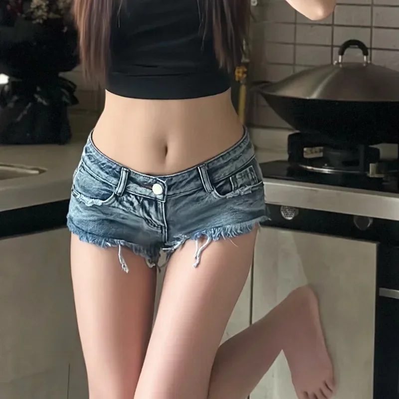 2025 Summer New Women Washed Blue Sexy Low Rise Ultra Short Denim Shorts Triangle Raw Shorts Female Jeans