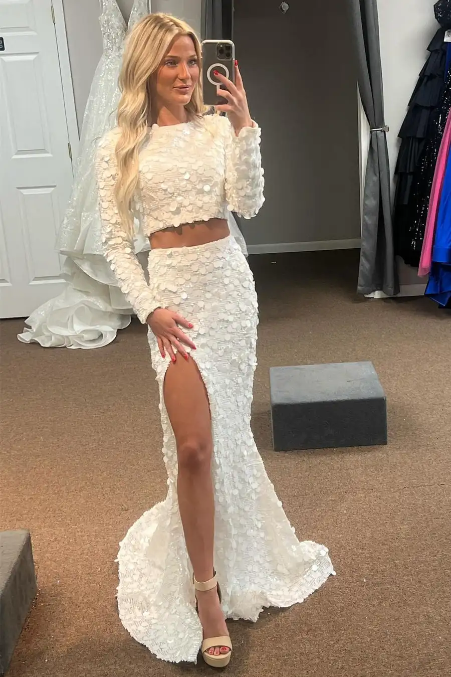 Two-Piece White Sequin Long Sleeve Prom Dress with Slit Maxi Wedding Party Gowns Sleeveless Floor Length Party Dress