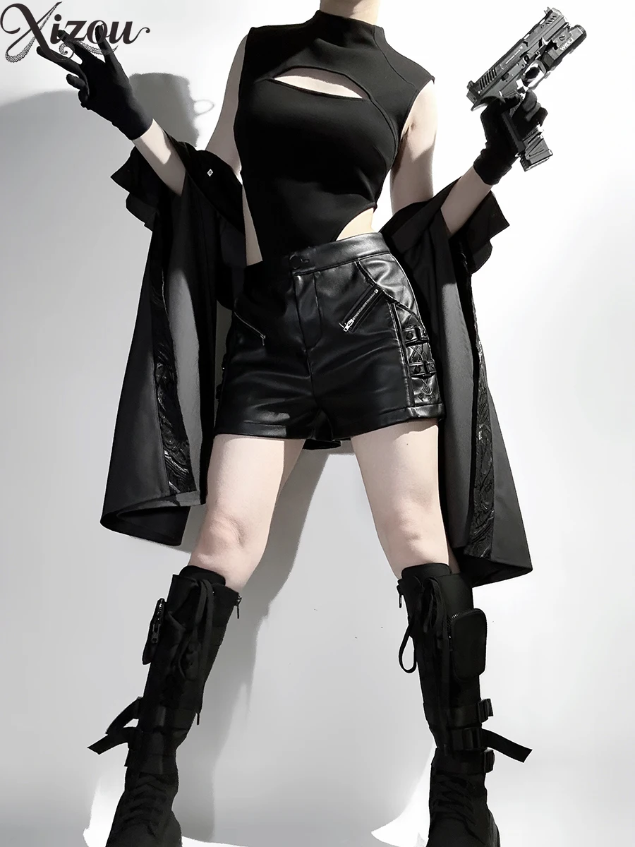ชุดโกธิคโลลิต้า 3 ชิ้น ปี 2025 เสื้อคลุมสีดำ กางเกงหนังขาสั้น สไตล์พังก์ดาร์ก ชุดคอสเพลย์ปี 2025 แขนกระดิ่ง