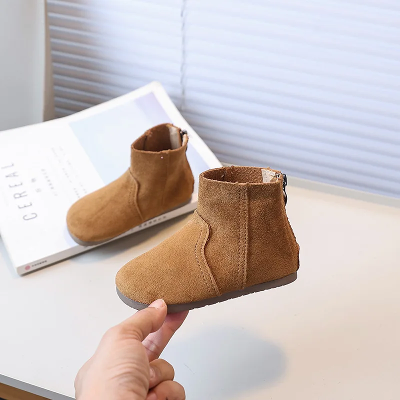 

Простые детские ботильоны в стиле ретро, новые весенне-осенние детские повседневные ботинки «Челси», нескользящие универсальные классические кожаные ботинки для девочек