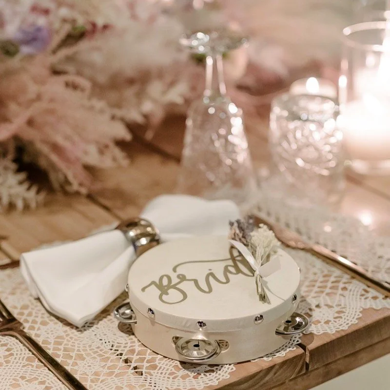 10-50 Stück MINI Tamburine für Hochzeiten, Handtrommel aus Schafsfell, Musikinstrument für Hochzeitsempfänge, Hochzeitsfeiern (4/6 Zoll) – Detail 7