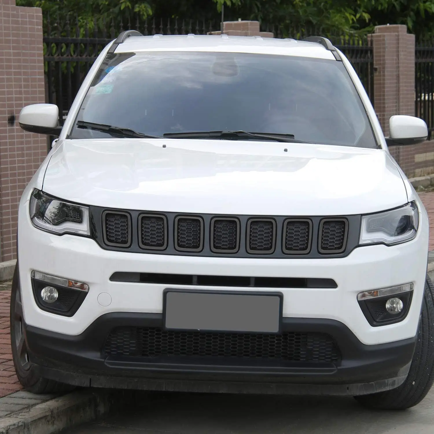 7Pcs Front Grille Inserts Trim Rings Gloss Black Grill Decor Cover For Jeep Compass 2017‑2020 Car Modification Accessories view 4