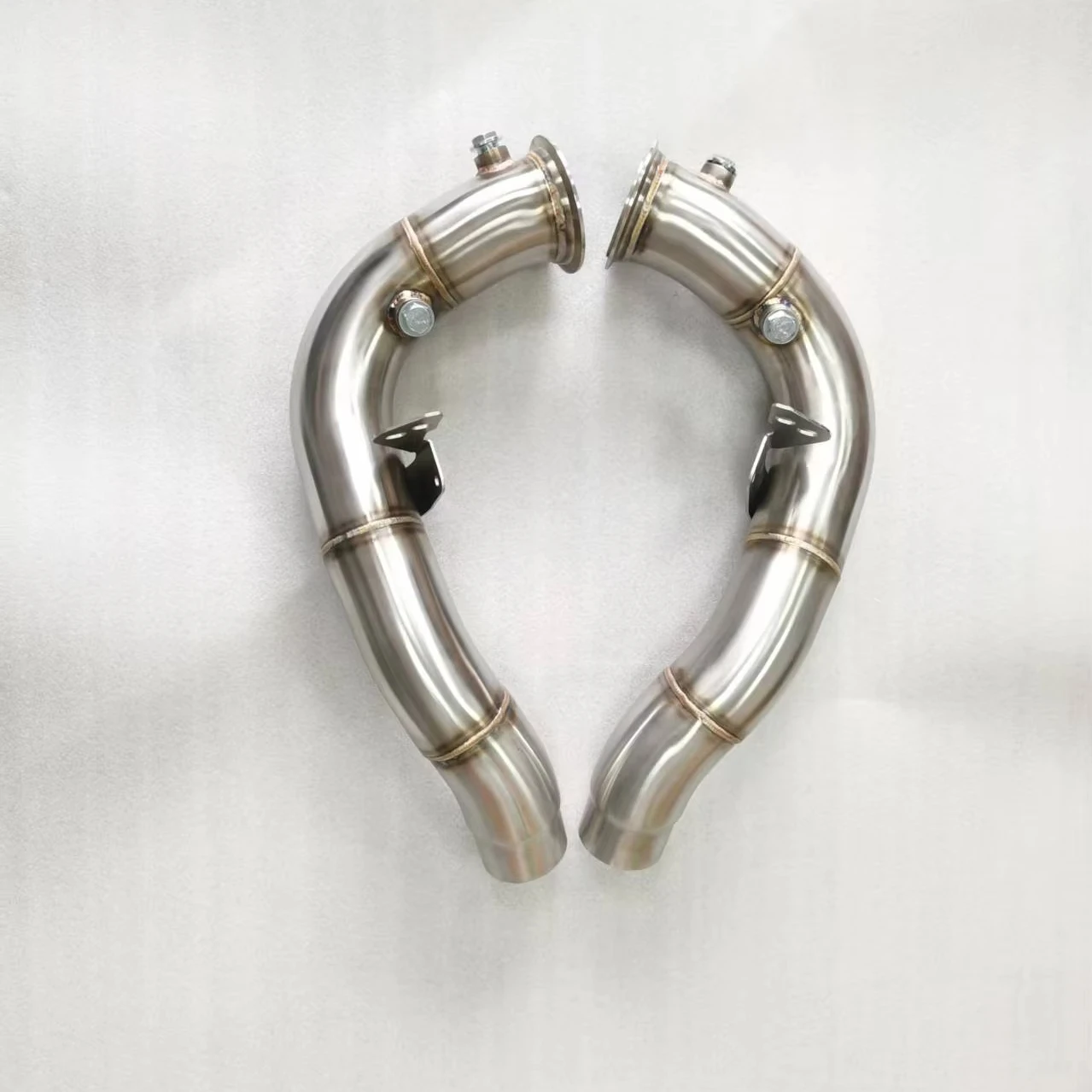 

For B MW Turbo Down Pipes F10 M5 or M6 S63B44T0 Engine