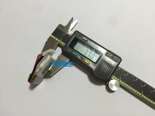 Nueva batería de polímero de litio genuina de 3,7 V que carga 702030 25C potencia aerodinámica de alta velocidad para aviones