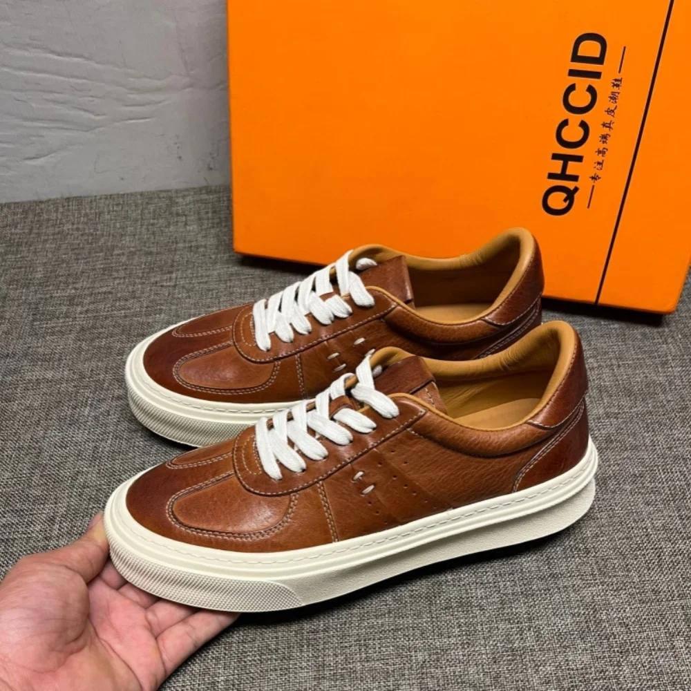 أحذية رجالية من الجلد الطبيعي كاجوال للخريف والشتاء سميكة وخفيفة الوزن وقابلة للتنفس على الطراز القديم للرجال