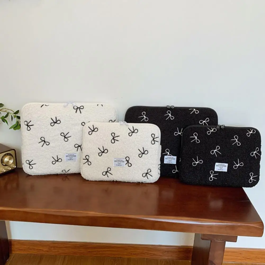 Elegante borsa per laptop Accessorio versatile per dispositivo Custodia per laptop ricamata con borsa per tablet antiurto in peluche con morbido per il lavoro