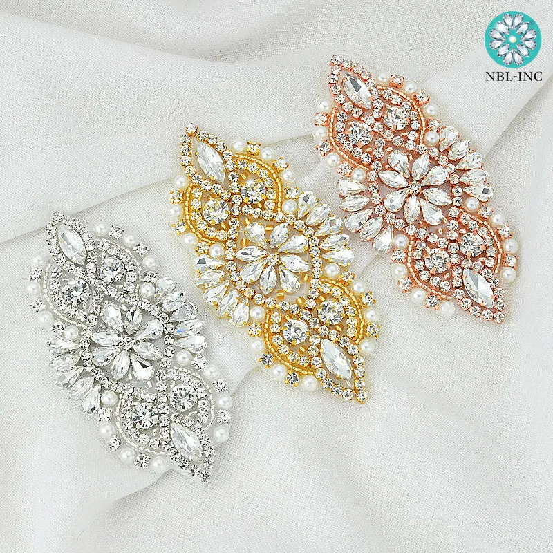 (30pcs) Wholesale hand sewn silver gold rhinestone applique patch iron on sew on for dress WDD0736