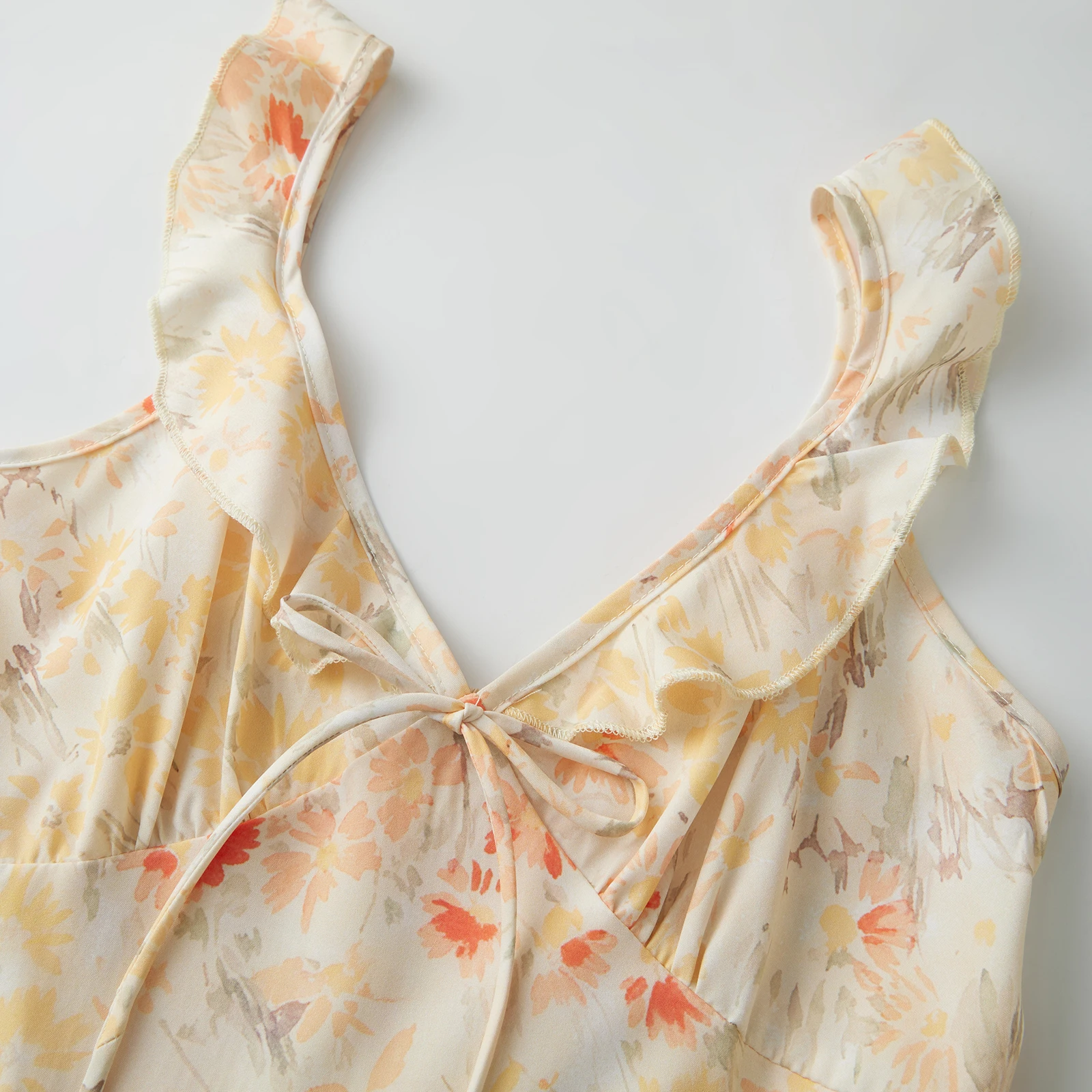 ฤดูร้อนเซ็กซี่ดอกไม้พิมพ์ชุดตัดต่ําสําหรับผู้หญิงแขนกุดBackless Tie-Upด้านหน้ามินิเดรสBoho Beach Lady vestidos