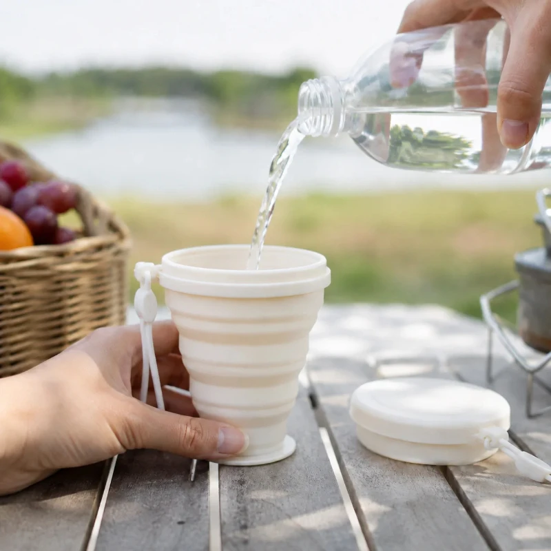 Collapsible Silicone Cup with Lid Portable Folding Travel Drinking Cup Reusable Lightweight Cup Camping Hiking toothbrush cup