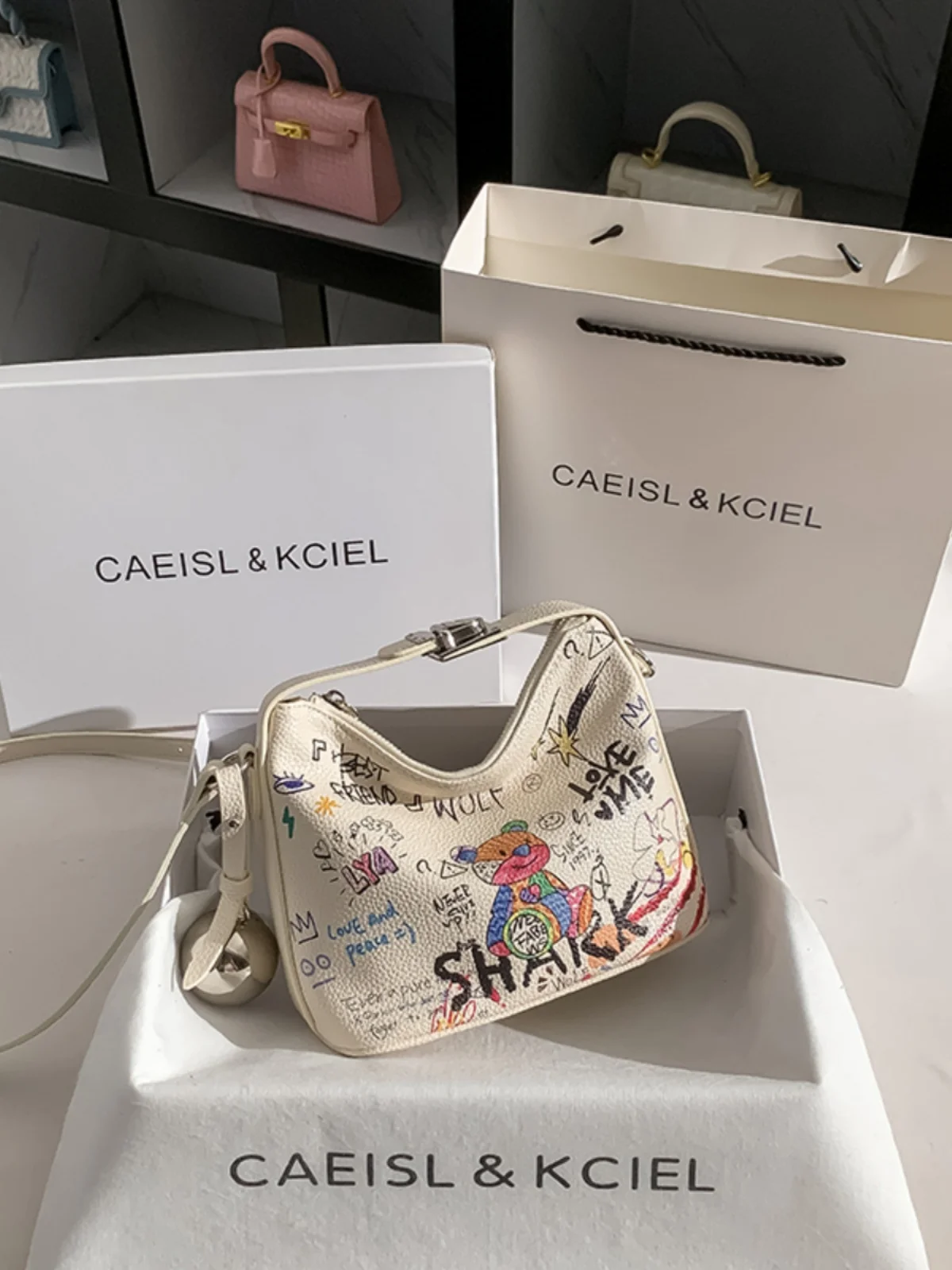 Bella e carina pochette da sera portatile con orsetto con stampa Graffiti colorati 2024 moda e borsa in morbida pelle