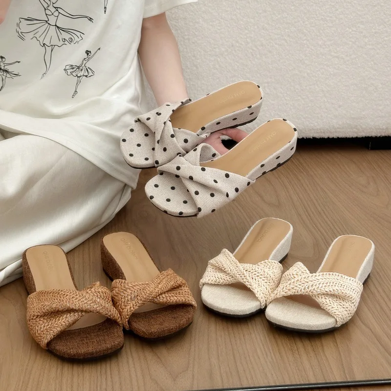 

Women's Cool Slippers Fashion Handmade Woven Wedges Heeled Slipper French Style Polka Dot Open-toe Cool Slippers Chaussons Femme