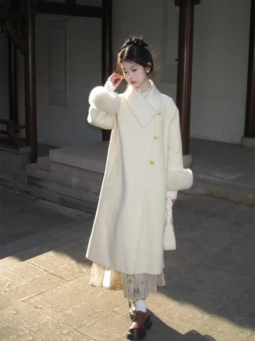 New Chinese Style High end Woolen Coat Women Winter Clothes Plush Splicing Mid Length Jackets Women Loose White Long Coats